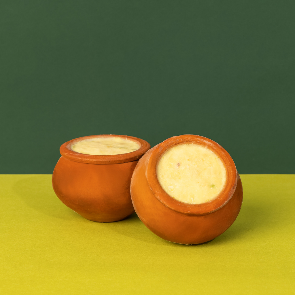 Kesar Pista Pot Kulfi